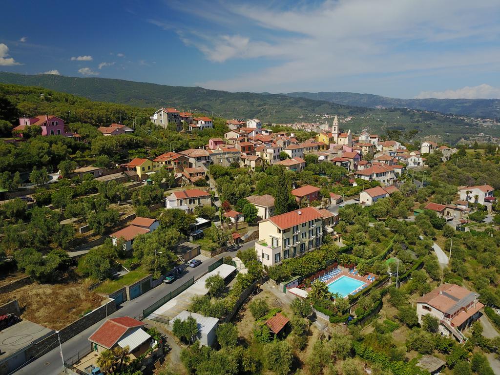 Residence Elvira ディアーノ・マリーナ エクステリア 写真
